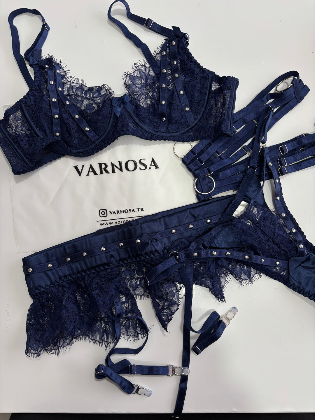 Varnosa 9011 Loving Touch