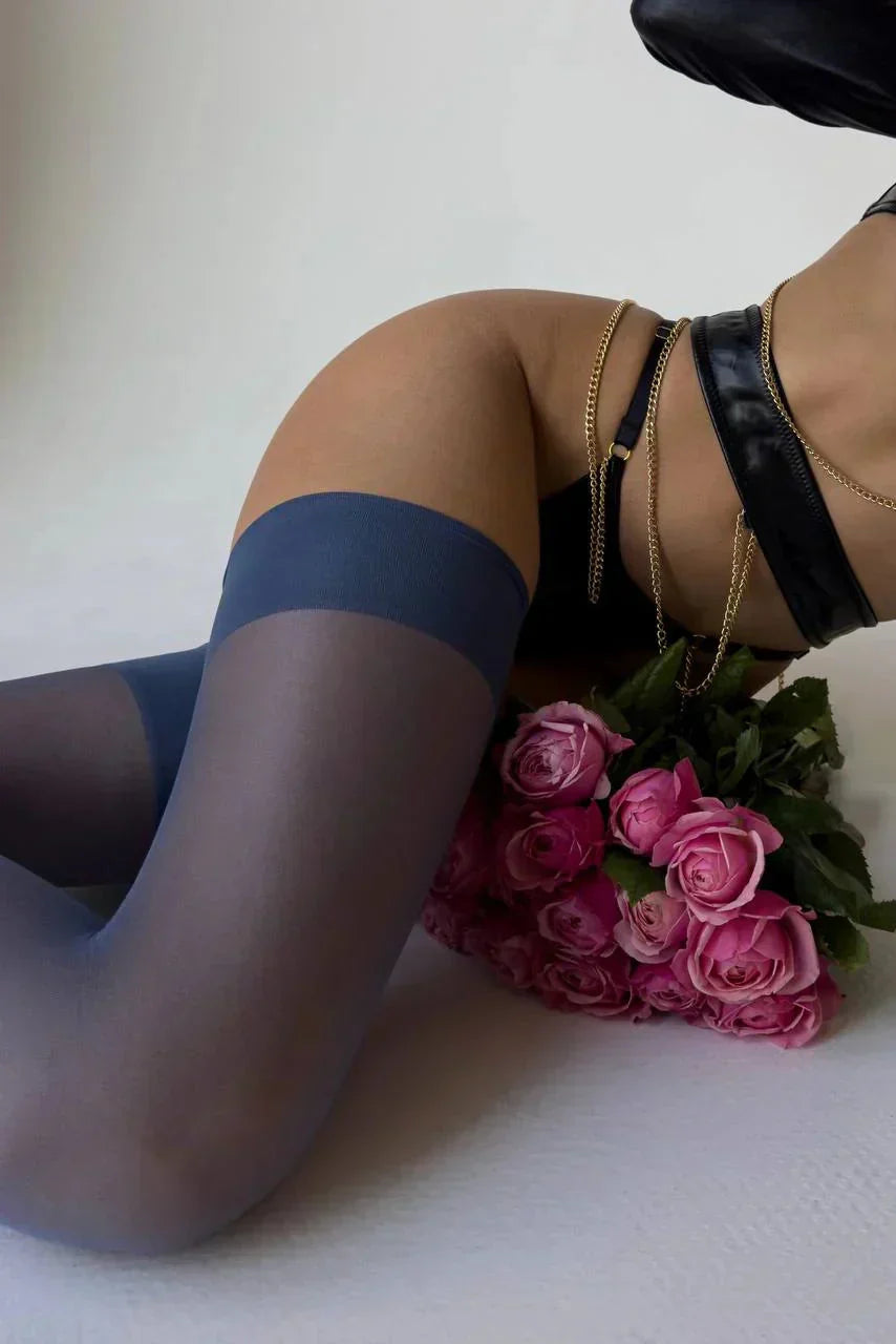 Varnosa 009 Garter socks