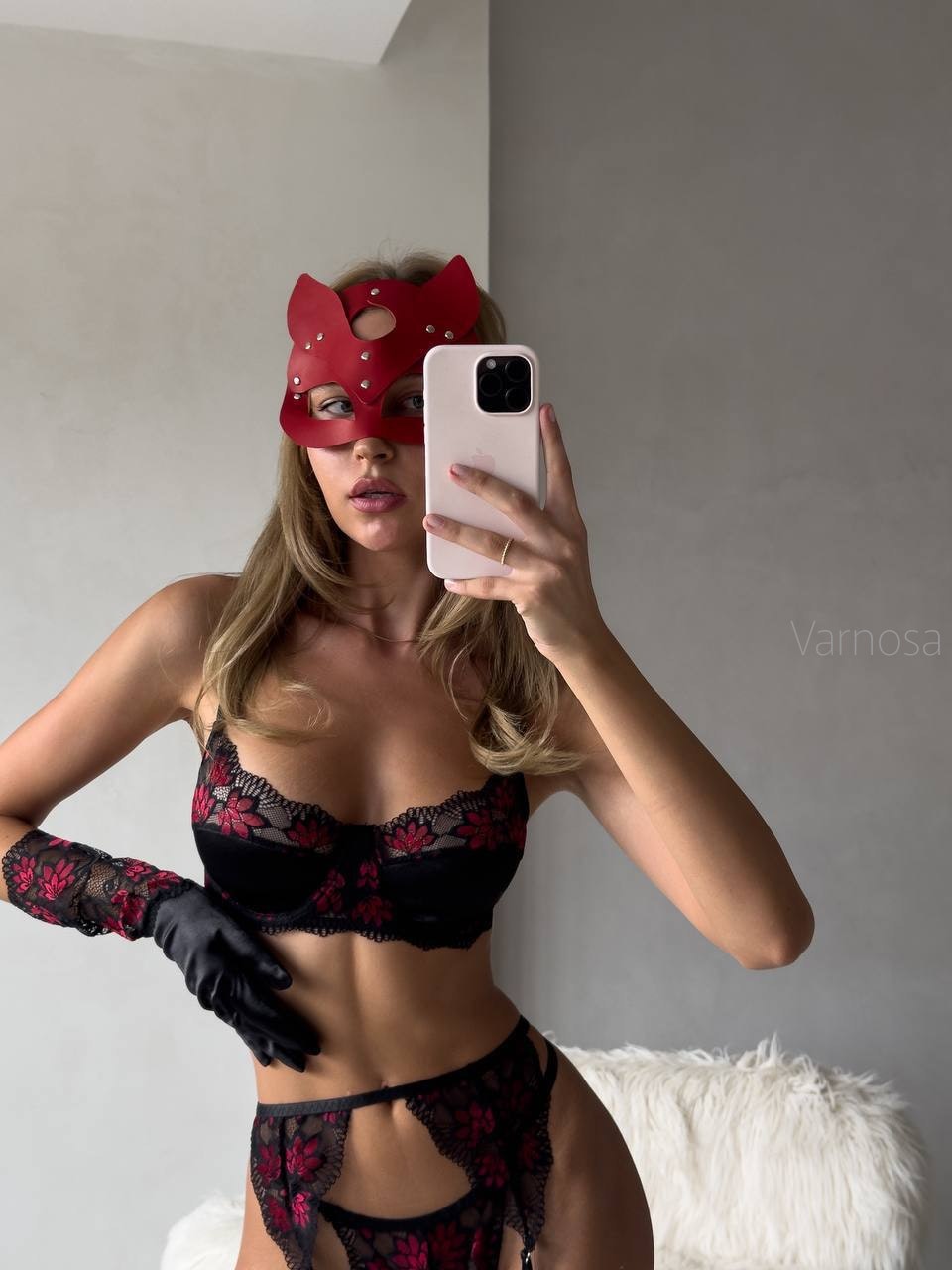 Varnosa 6532 Hidden Rose