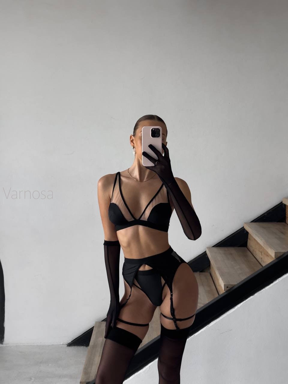 Varnosa 8462 Blush Mirage