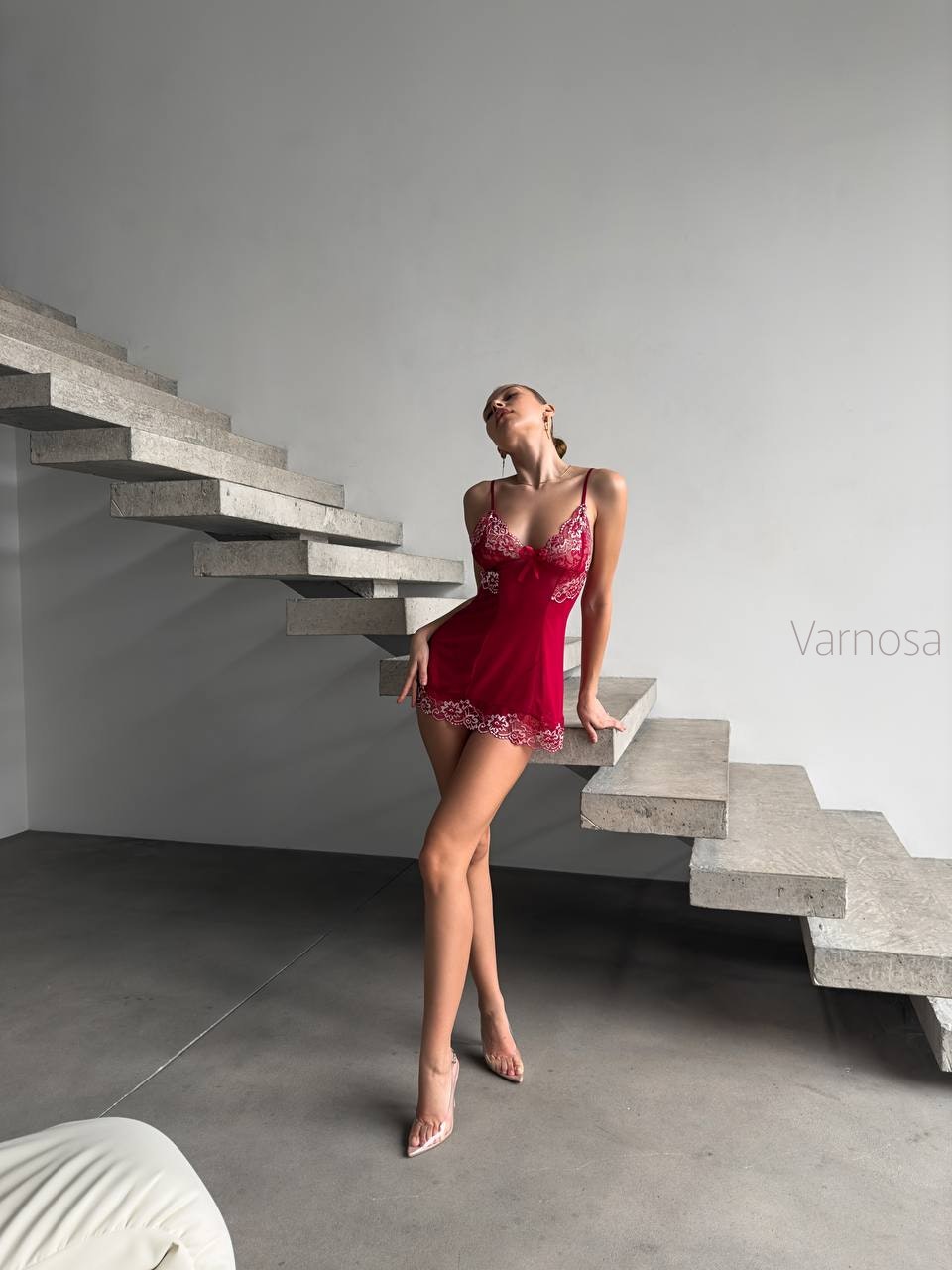 Varnosa 6431 Royal Embrace